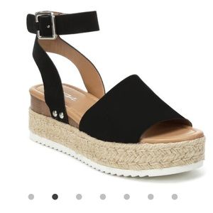 Soda Platform Sandal